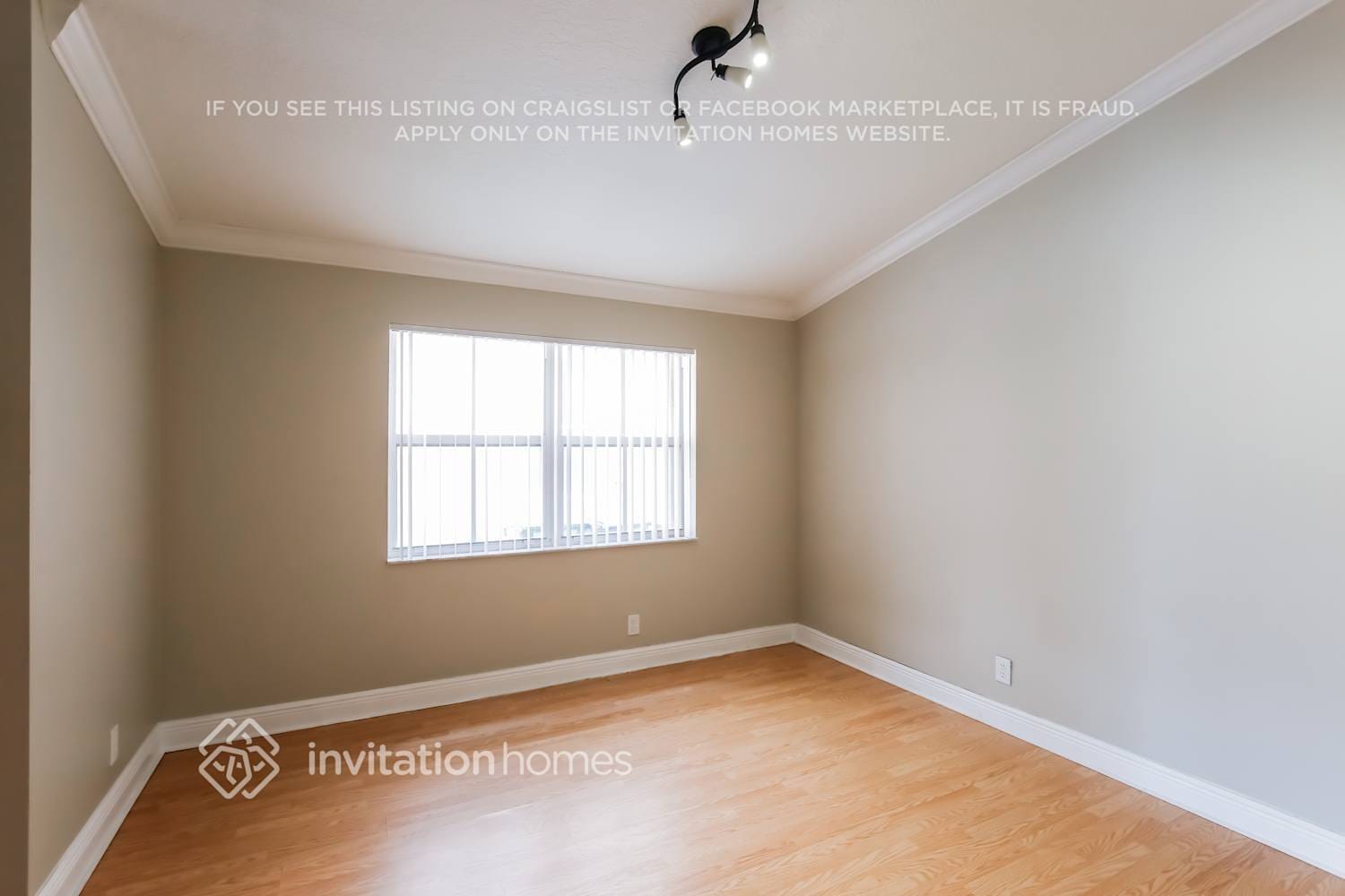 Building Photo - 13081 SW 54th Ct