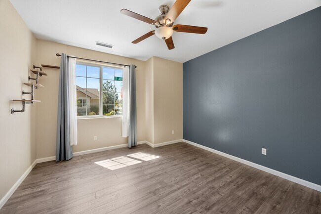 Building Photo - **Charming Home for Rent in Damonte Ranch**