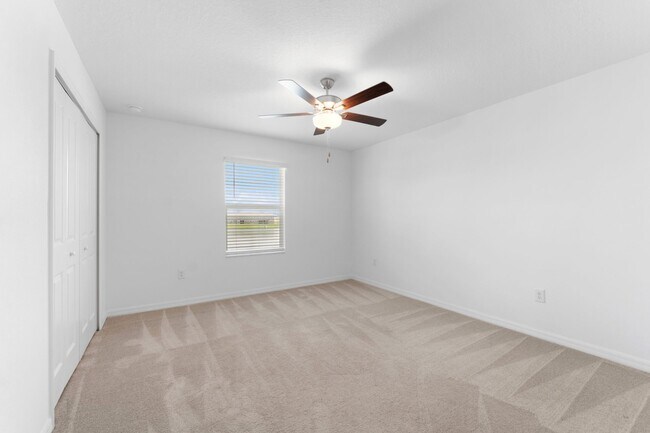 Building Photo - Stunning Large Mirada Townhome; 3 BR + LOFT / 2.5 BA/ 2 Car Garage-2300+ SF!