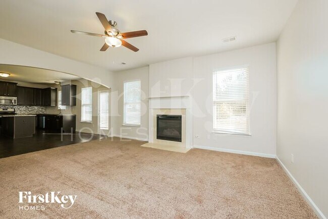 Building Photo - 719 Hot Springs Trail