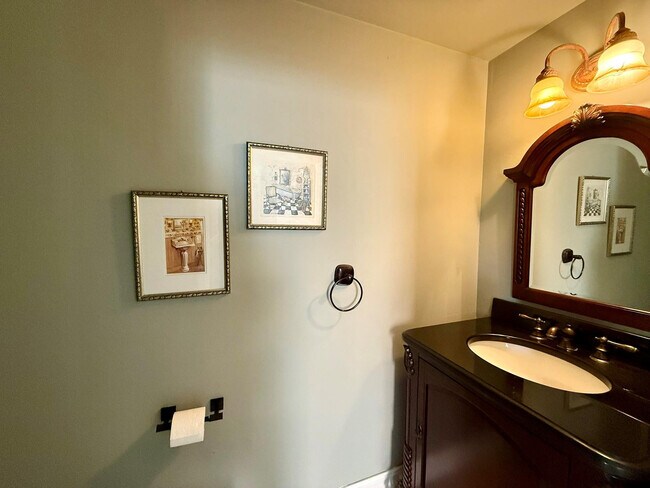 Building Photo - 1402 Veracruz Ln