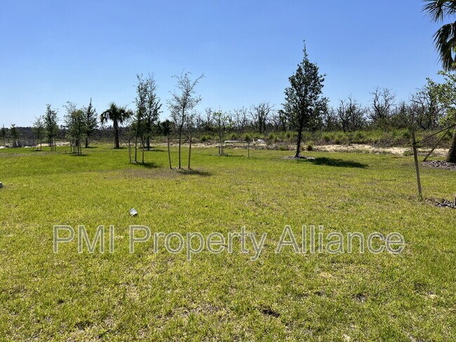 Building Photo - 14521 Crestavista Ave