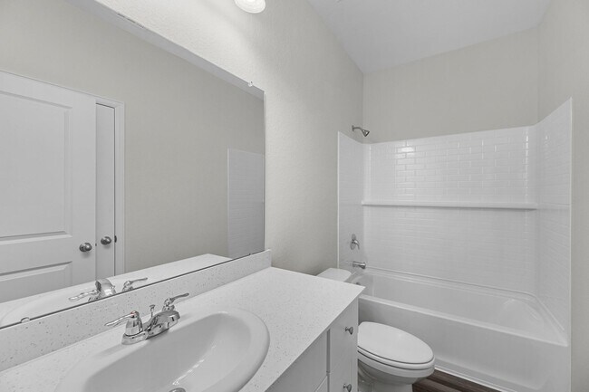 Building Photo - 10006 Tiger Flower Ln