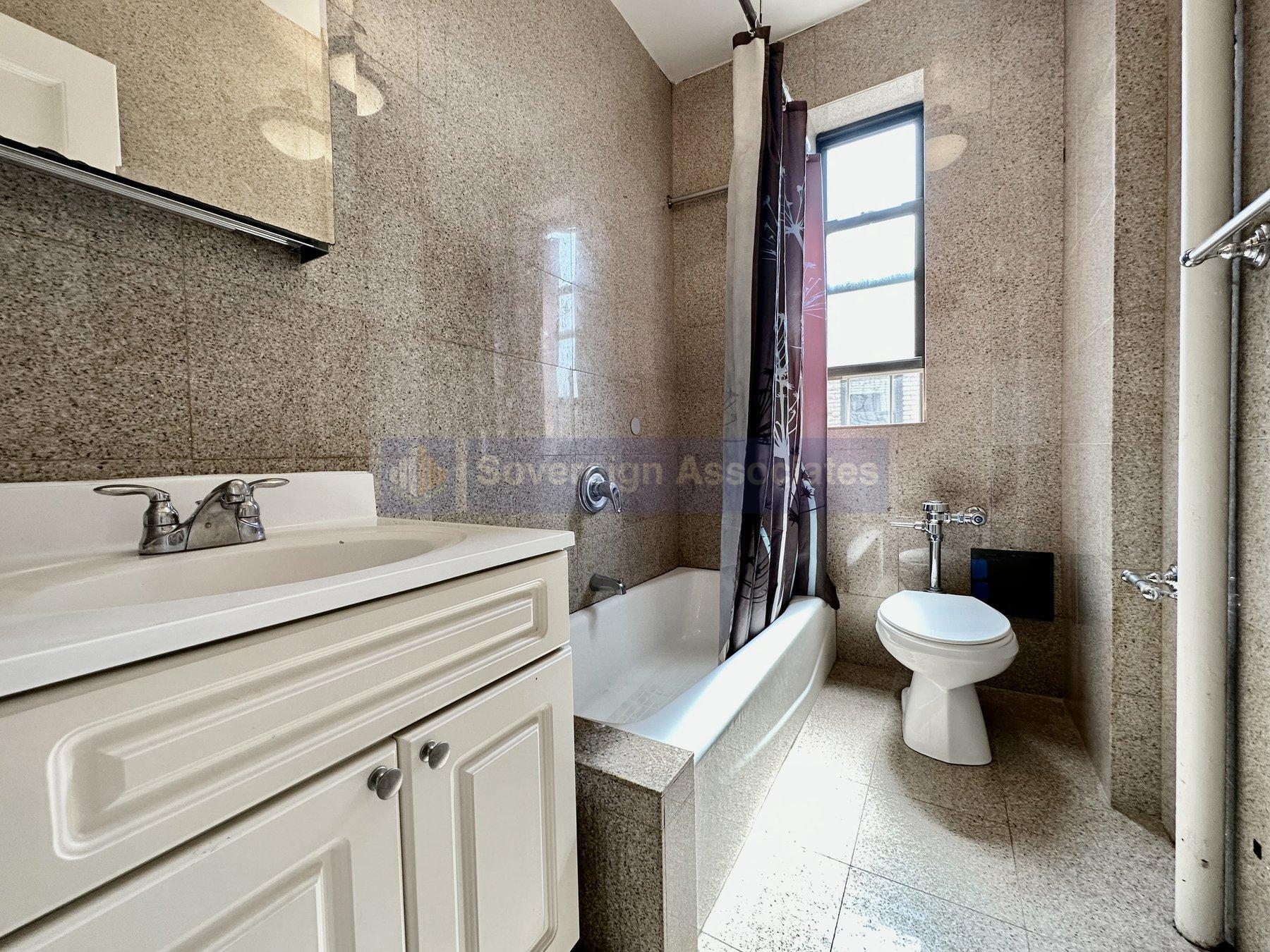 Building Photo - 660 Fort Washington Ave