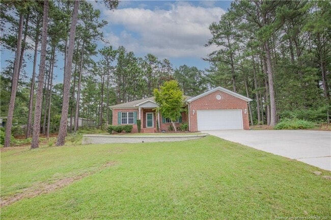 Building Photo - 110 Willow Creek Ln