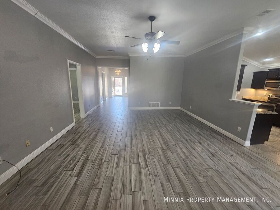 Building Photo - 6902 Ranch Hand Dr