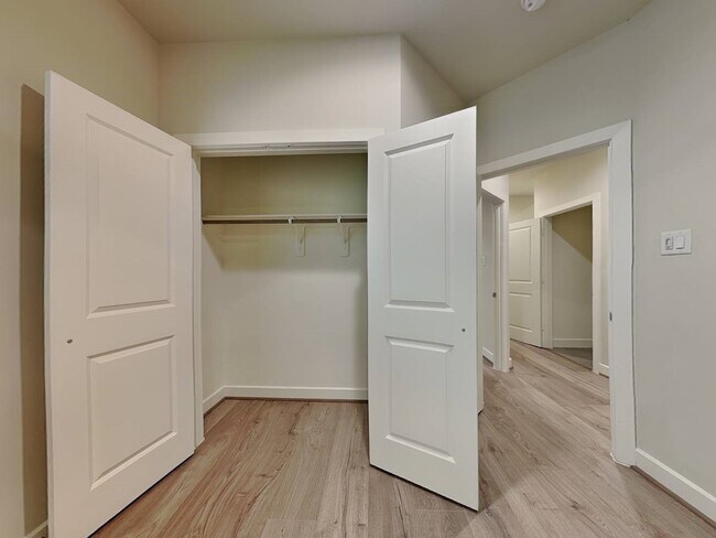 Building Photo - 6373 Paddington Bnd Dr