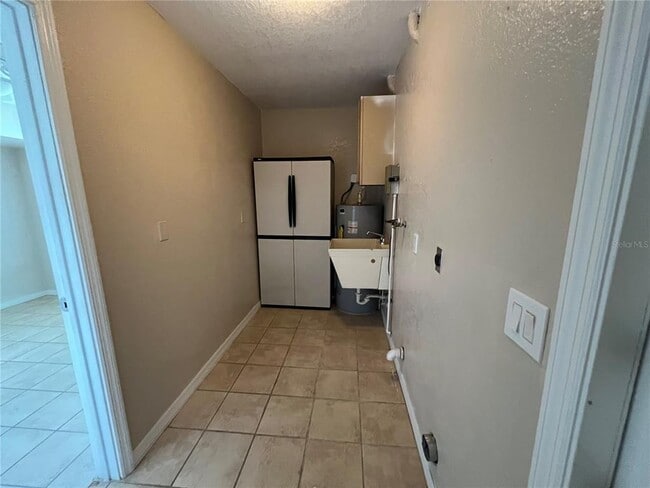 Building Photo - 1138 Bounds St