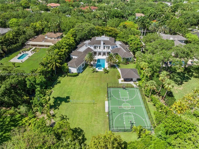 Building Photo - 11010 SW 69th Ave