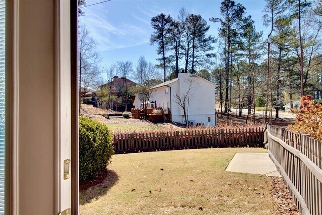 Building Photo - 3664 High Green Dr