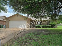 Building Photo - 217 Tampico Dr