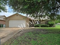 Building Photo - 3 Bedroom in Midway ISD!