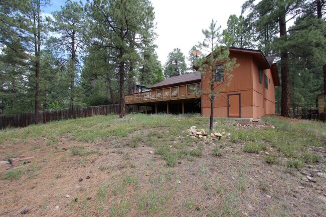 Building Photo - 3270 S Little Dr