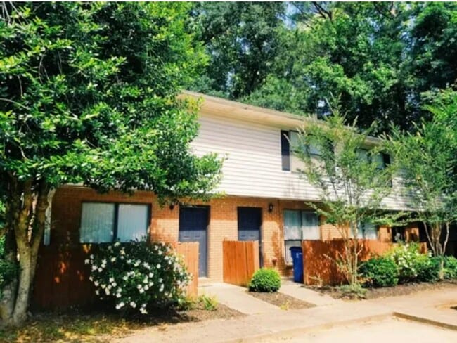 Building Photo - 113 Ridgeview Ct