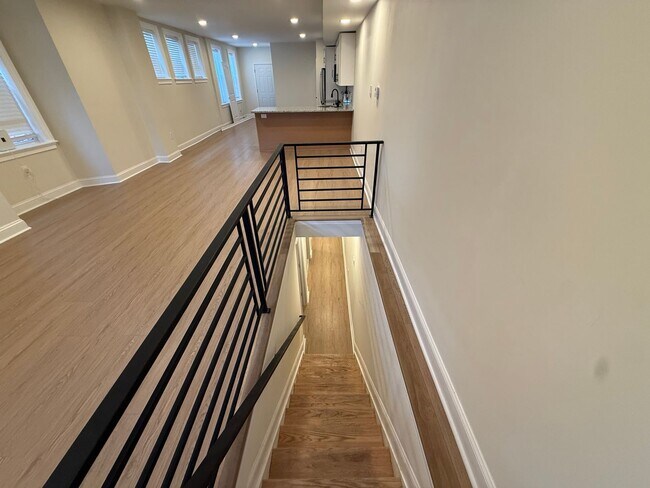 Building Photo - 1402 S 54th St