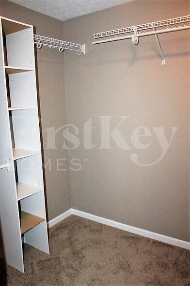 Building Photo - 3624 Fredricksburg Dr