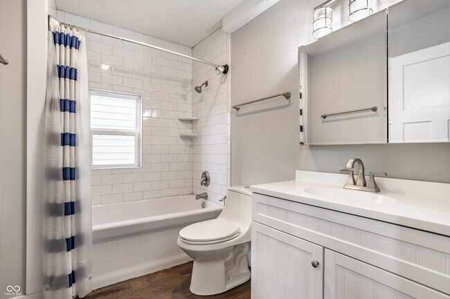 Building Photo - 421 E Morris St