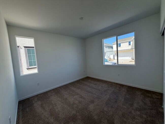 Building Photo - 36549 Altisima Dr