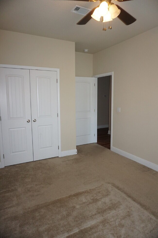 Building Photo - Crestview: 4 Bedrooms in Liberty Oaks