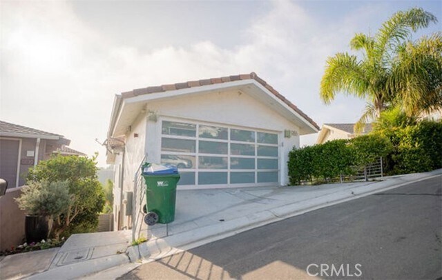 Building Photo - 986 Oriole Dr