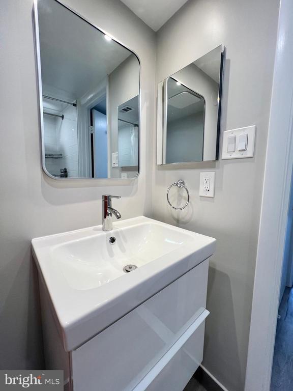 Building Photo - 118 Roberts Ln