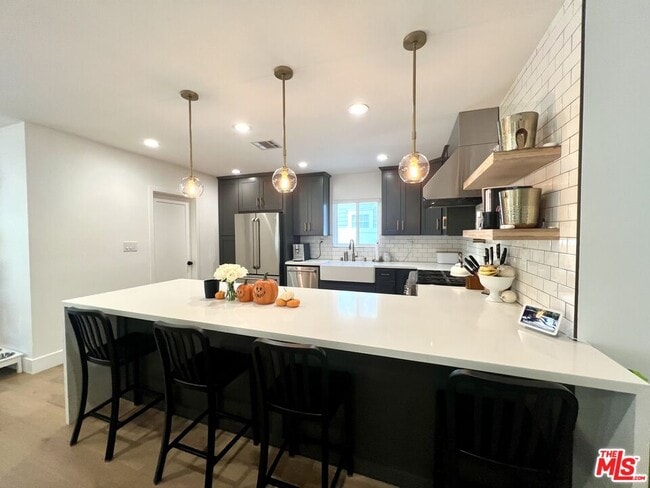 Building Photo - 4321 Greenbush Ave