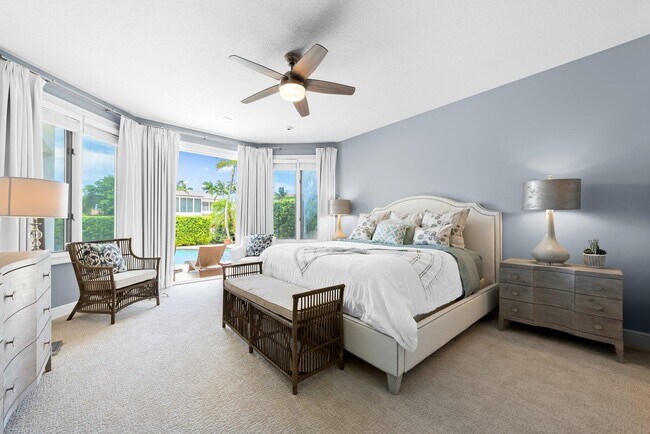 Building Photo - 396 E Coconut Palm Rd