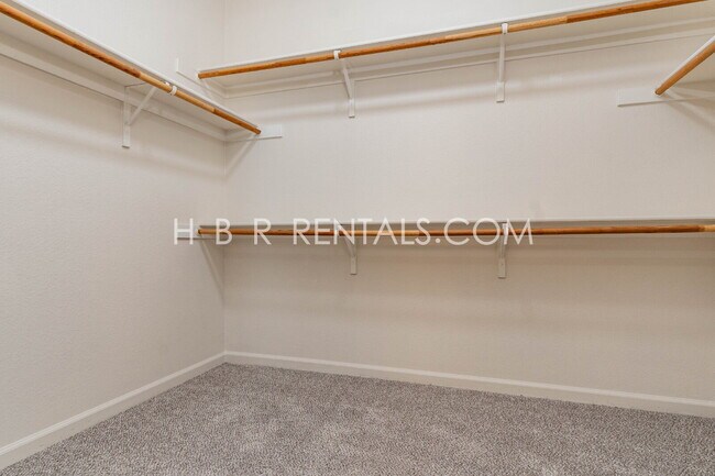 Building Photo - Questa Village - Mountain House- Spacious & Stylish 5-Bedroom Retreat in Mountain House – 3.5 Bat...