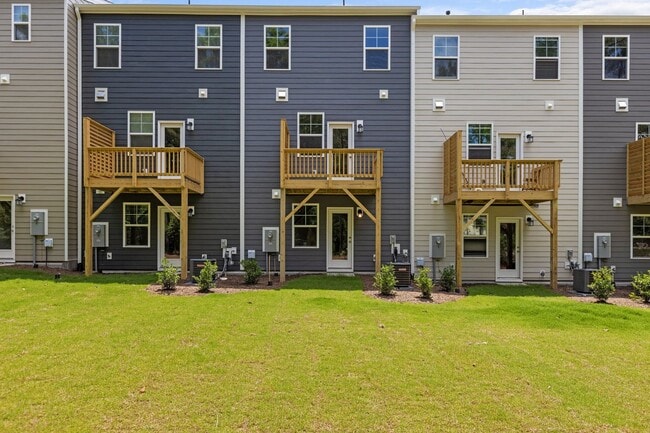 Building Photo - Gorgeous New Construction! Updated Kitchen...
