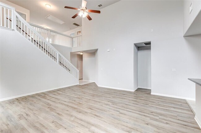 Building Photo - 17005 Lathrop Ave