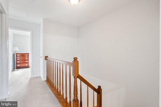 Building Photo - 907 Smartts Ln NE