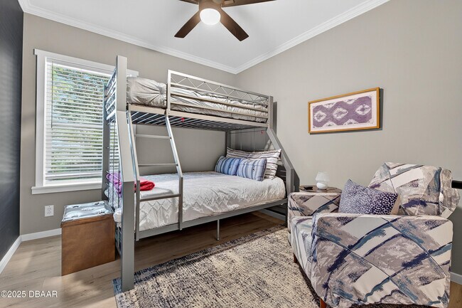 Building Photo - 121 12th St