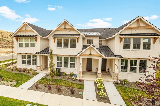 Building Photo - 6200 N Holly Spgs Ln