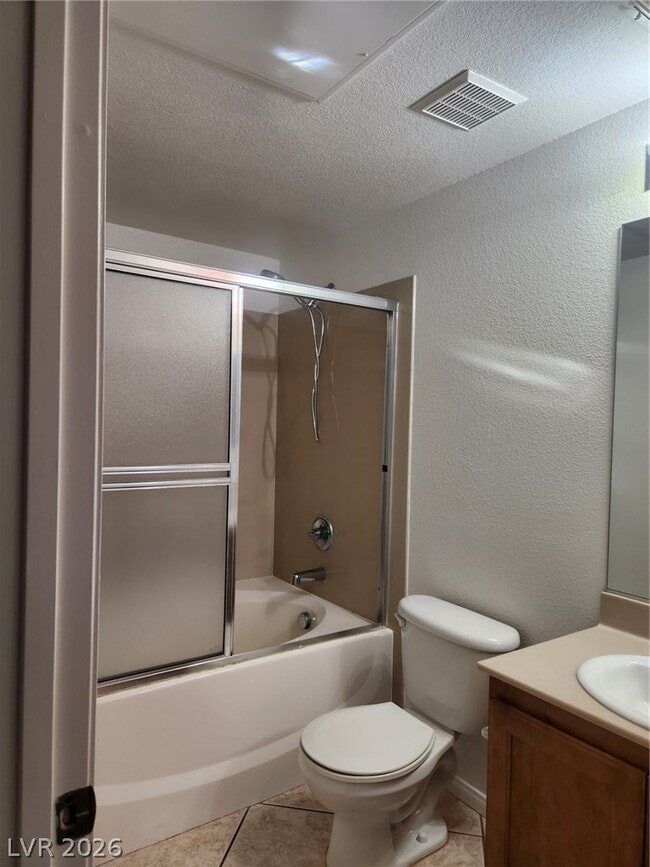 Building Photo - 5855 Valley Dr