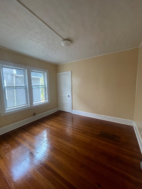 Building Photo - 114 Enfield St