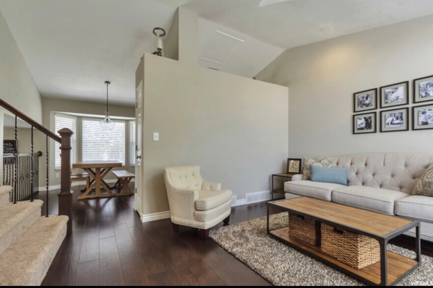 Building Photo - 9867 S Mumford Dr