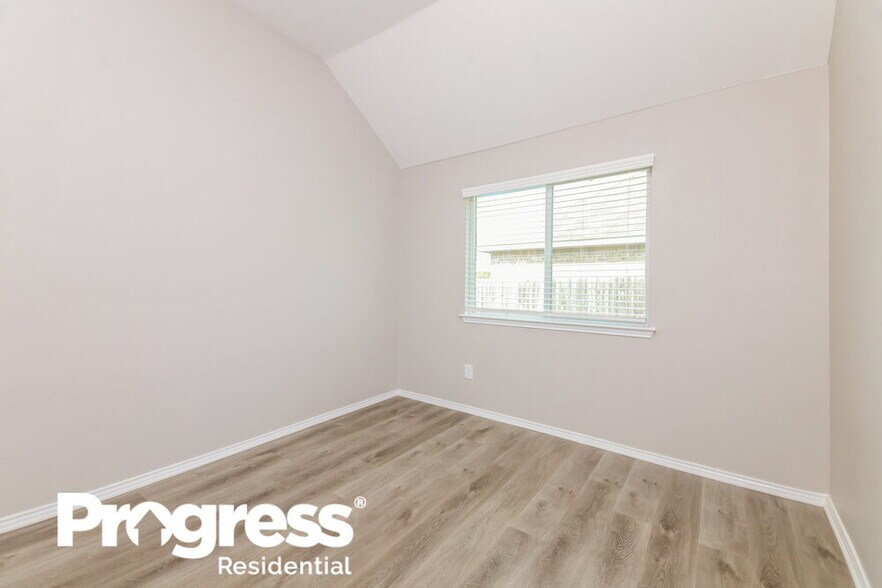 Building Photo - 1617 Meadow Lark Ln