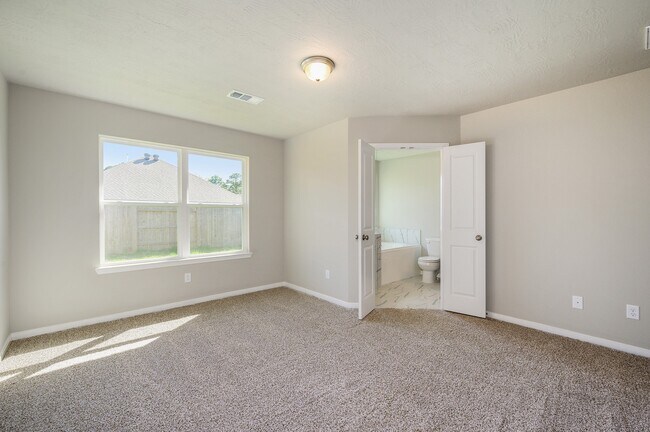 Building Photo - 14375 N Summerchase Cir