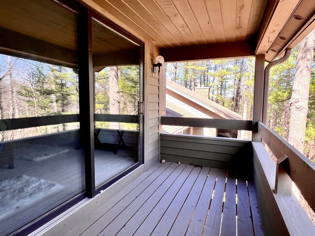 Building Photo - Sophisticated Condo Retreat on Old Mission Peninsula