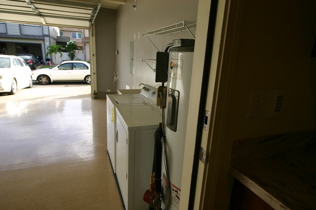 Building Photo - 91-1001 Keaunui Dr