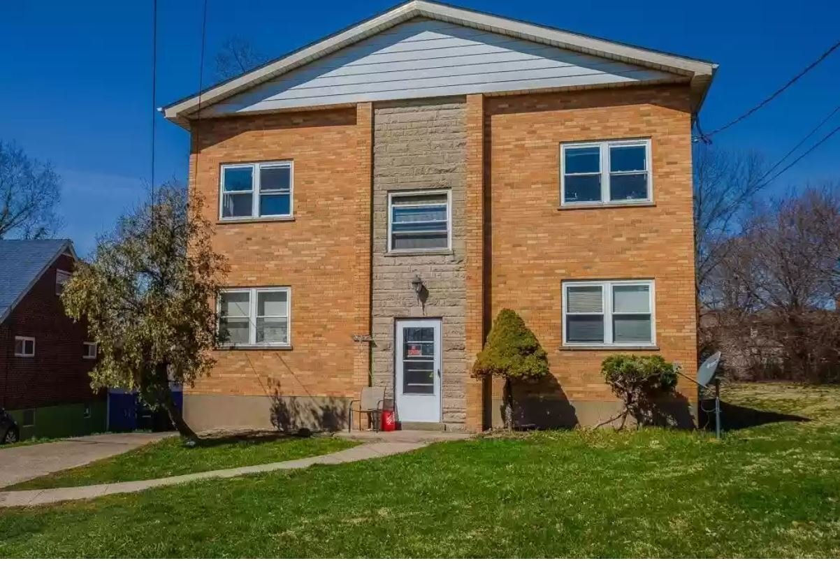 Building Photo - 843 Delehanty Ct