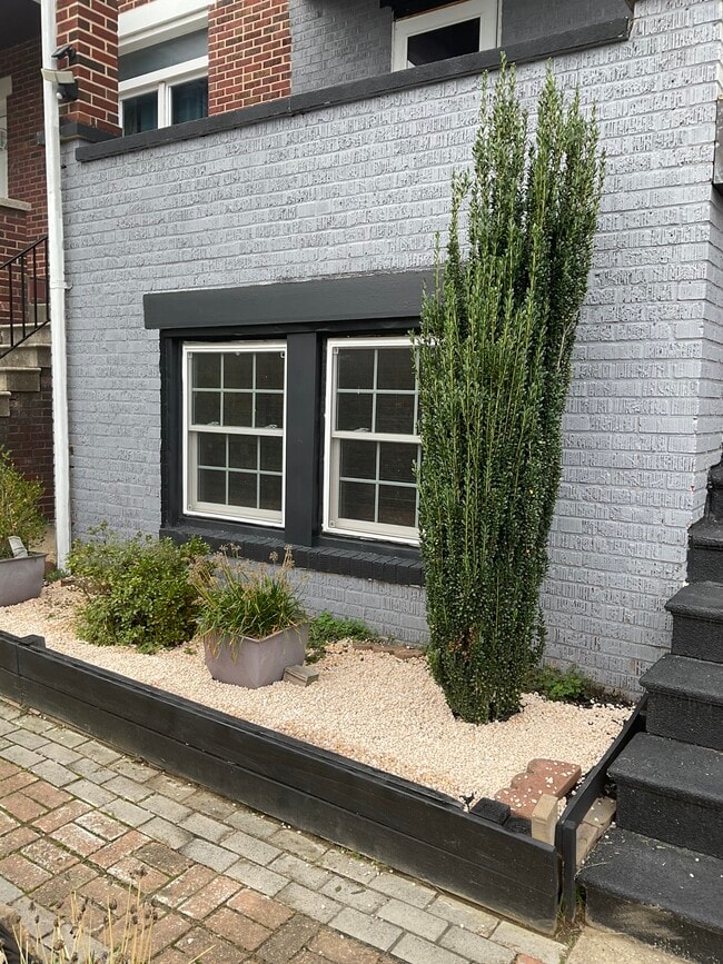 Building Photo - 4320 Sheldon Ave