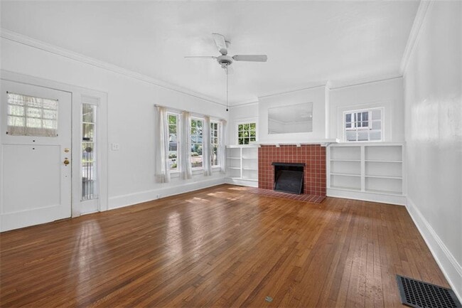 Building Photo - 582 Clifton Rd NE