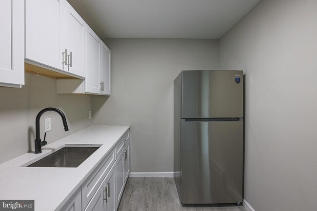 Building Photo - 2819 Presbury St