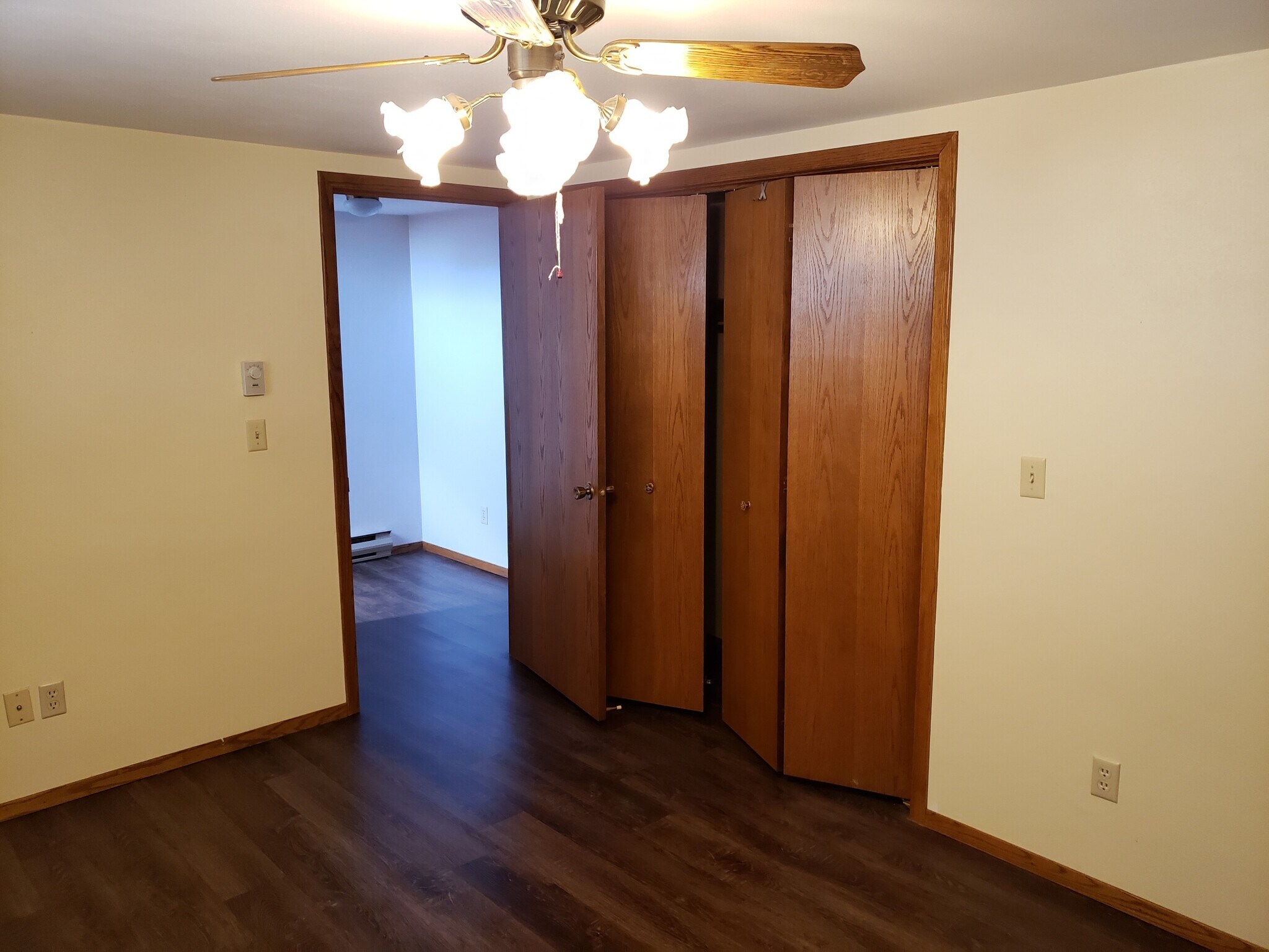 Bedroom 1 - 6' Closet - 814 W Main St