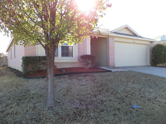 Building Photo - 1601 White Oak Rd