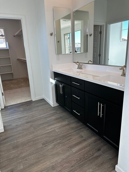 Building Photo - 21301 E Kingbird Dr