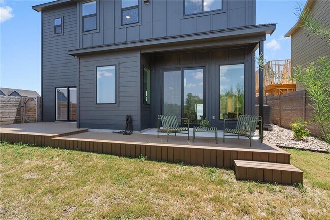Building Photo - 2720 Bristol Dr