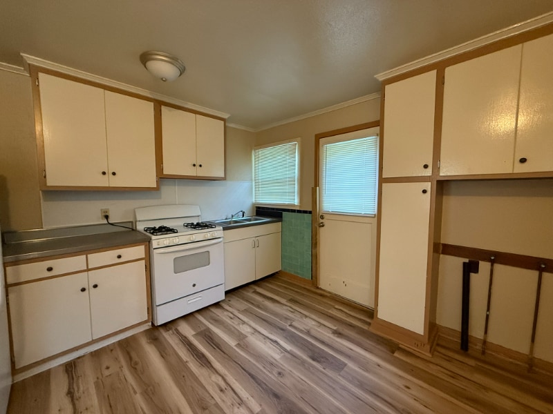 Building Photo - 4041 E Whitney Ln