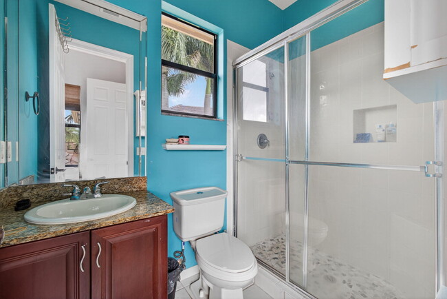 Building Photo - 3501 Collonade Dr